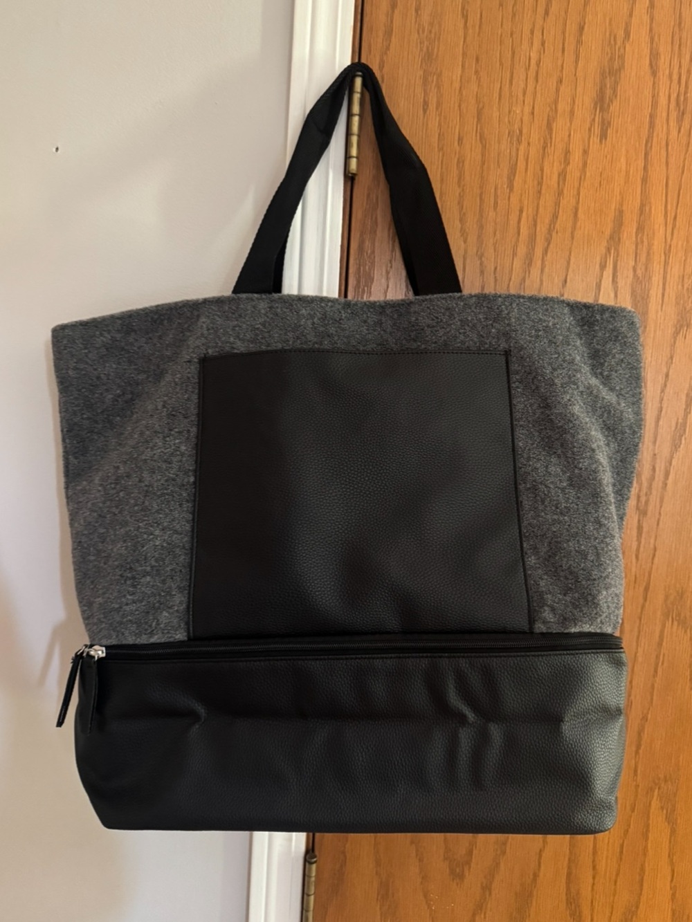 DSW Weekender Bag - Picture 2 of 4